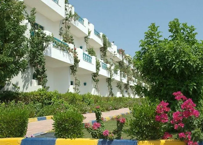 Otel Cliff 2*