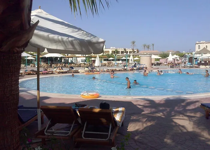 Cliff Hotel 2*